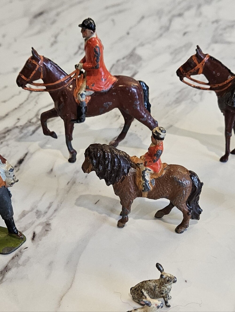 9 Piece Lot Of Vintage Britain's Lead Toy Horse & Riders Plus Extras.